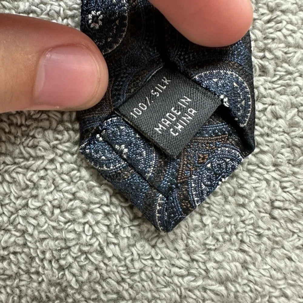 Jos A Bank Signature Collection Silk Tie Navy Blue Brown Geometric Medallion